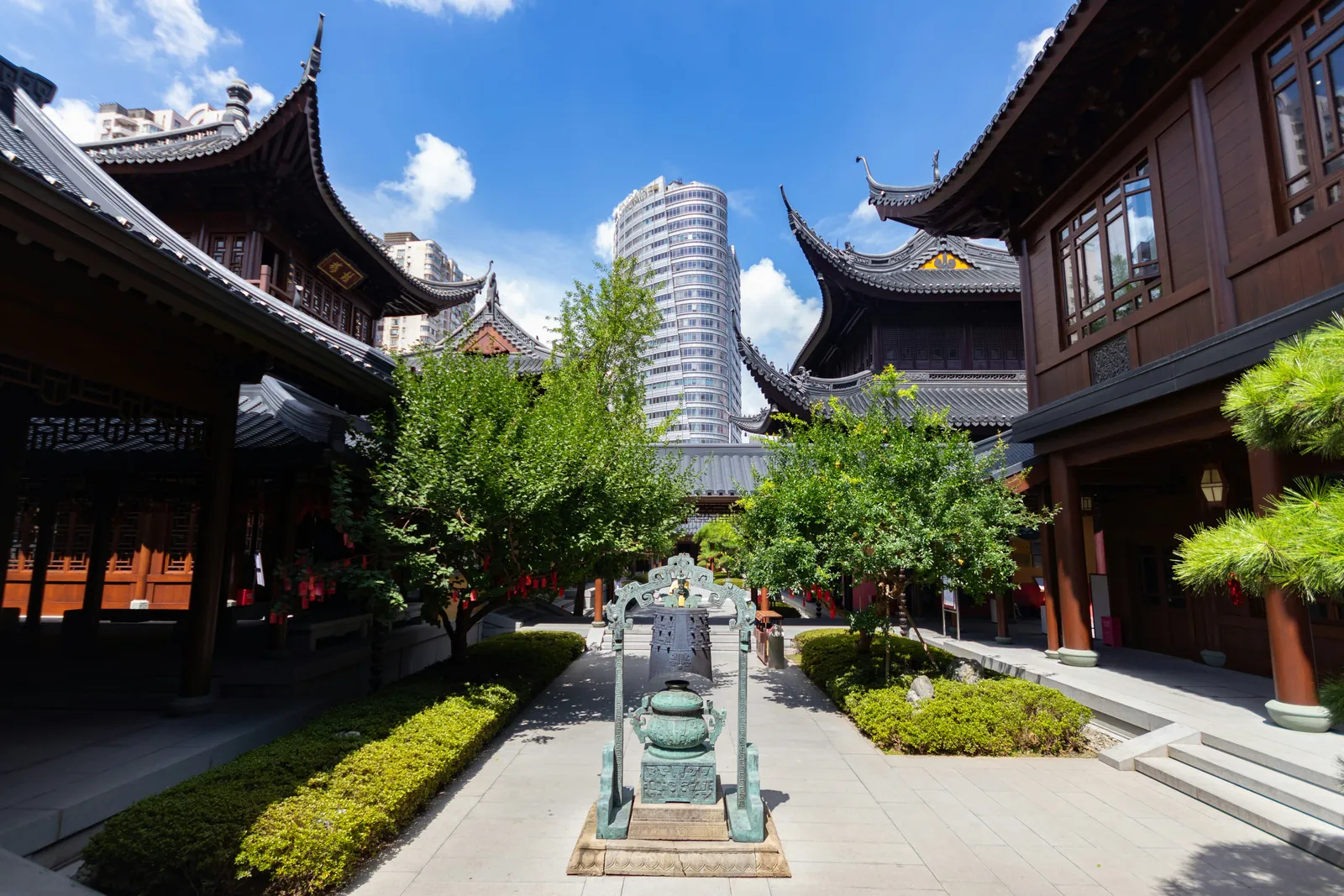 Jade Buddha Temple & Nanjing Road