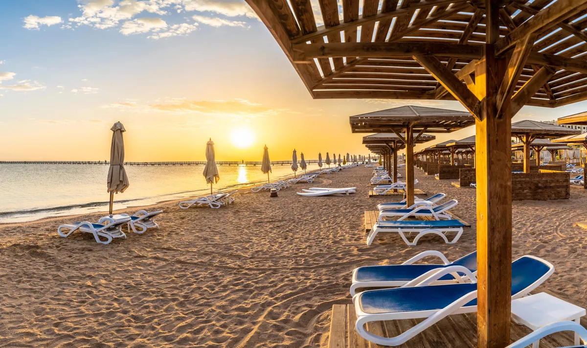 Cairo Pyramids and Red Sea Escape