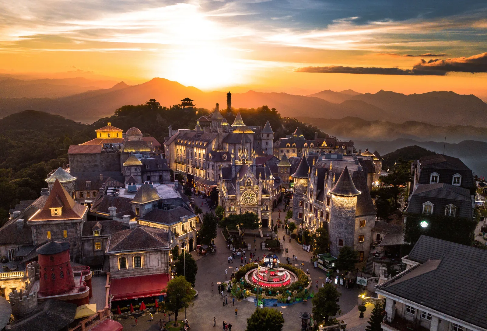 Golden Bridge, Ba Na Hills & Central Vietnam Views