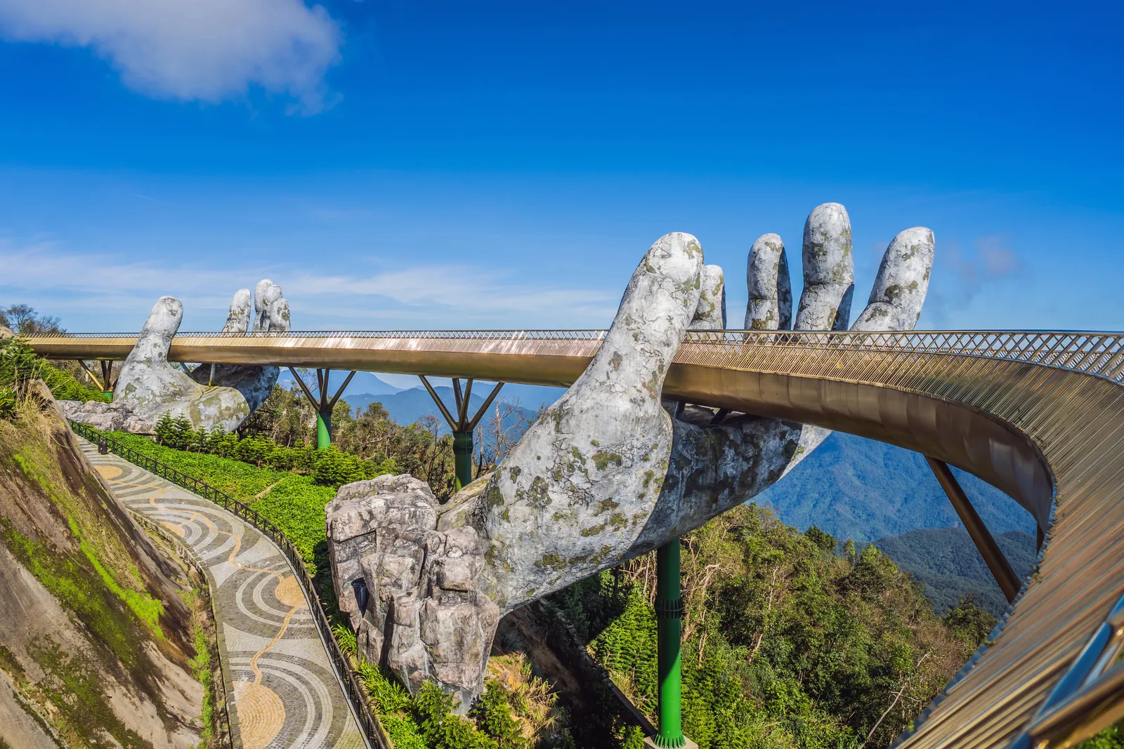 Ba Na Hills & Golden Bridge